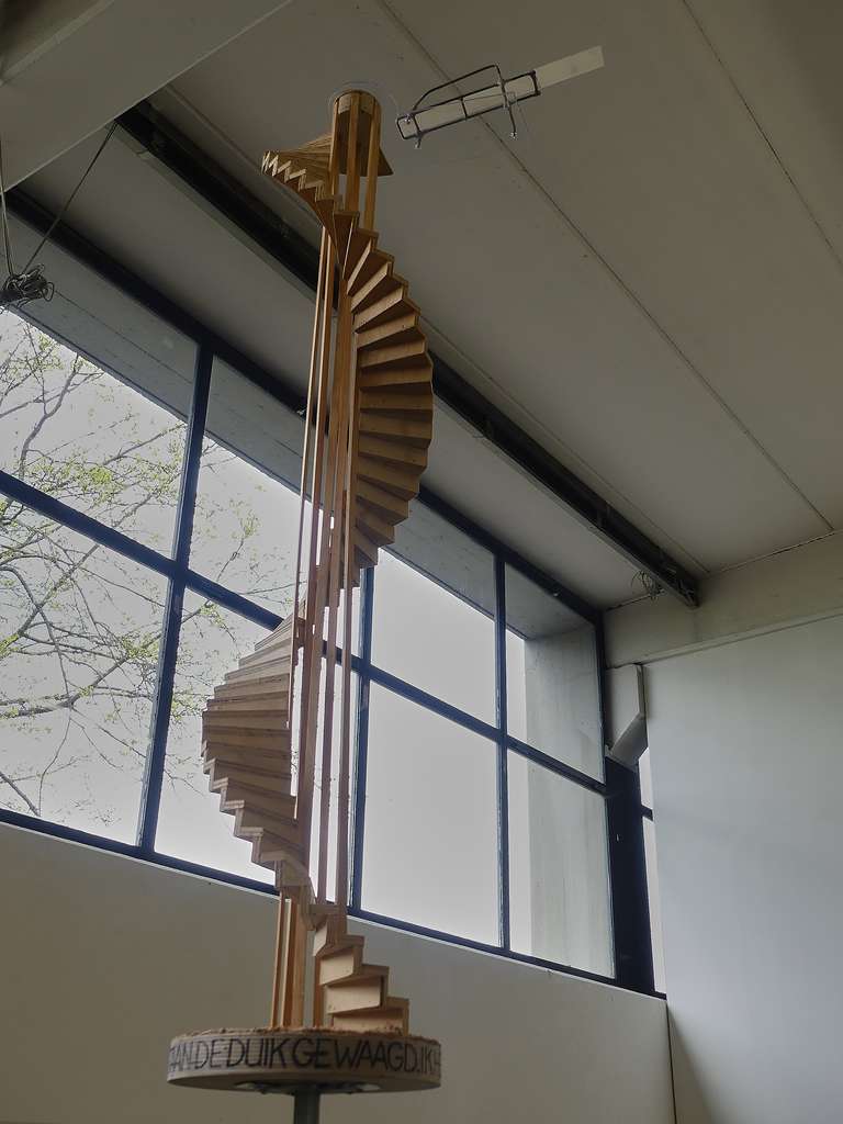 Ik heb nooit de klim gedurfd, laat staan de duik gewaagd / Mixed materials